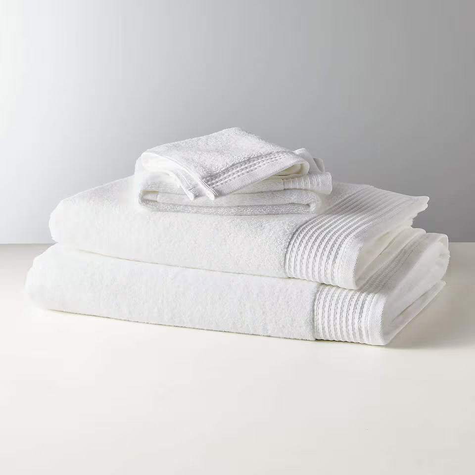 White Bath Towel Cotton Material Softness Style Absorption Towels for Bathroom